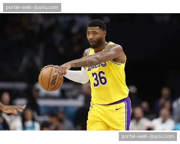 湖人防守效率近期提升至111.7 斯玛特领衔重塑体系